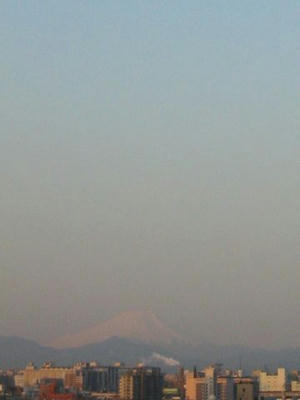 3月1日朝6時半ごろの富士山