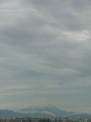 6月15日朝7時半ごろの富士山